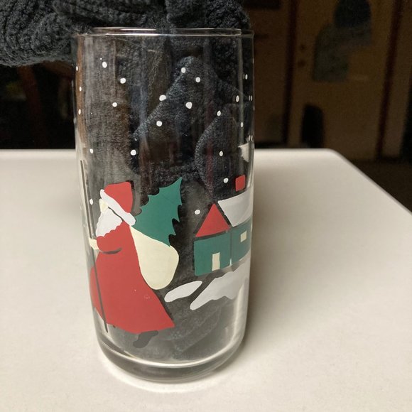 Vintage Anchor Hocking Christmas Glass Tumblers 12 oz. SANTA (1988)  7-Pc Set - Picture 6 of 11